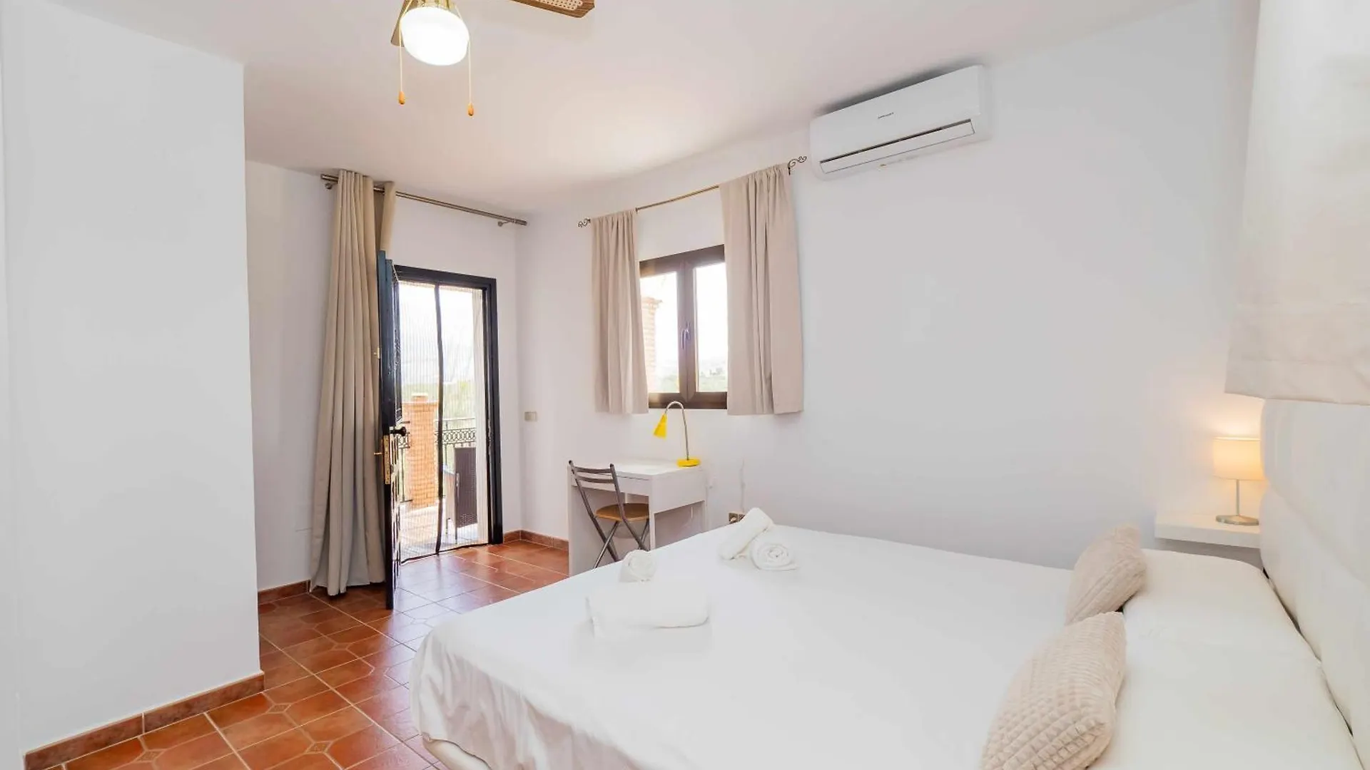 Villa Blanca Malaga - Private Villa - Heated Pool Spanje